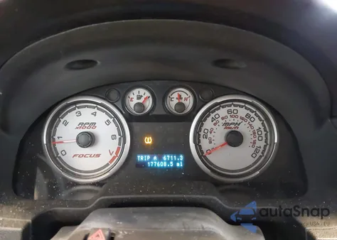 2010 Ford Focus Se z USA, uszkodzony, nr VIN 1FAHP3FN0AW150889